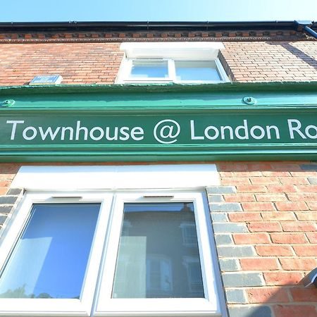 Townhouse Plus @ London Road Stoke Εξωτερικό φωτογραφία