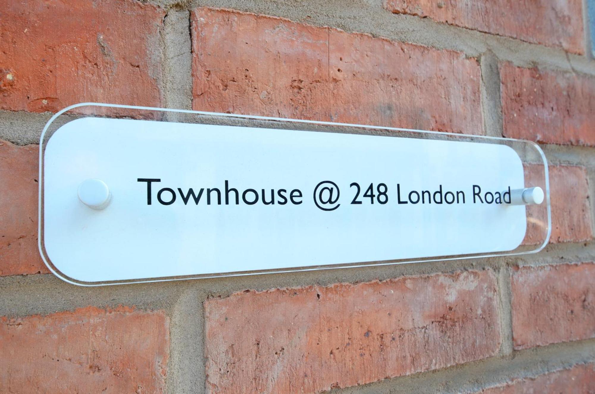 Townhouse Plus @ London Road Stoke Εξωτερικό φωτογραφία