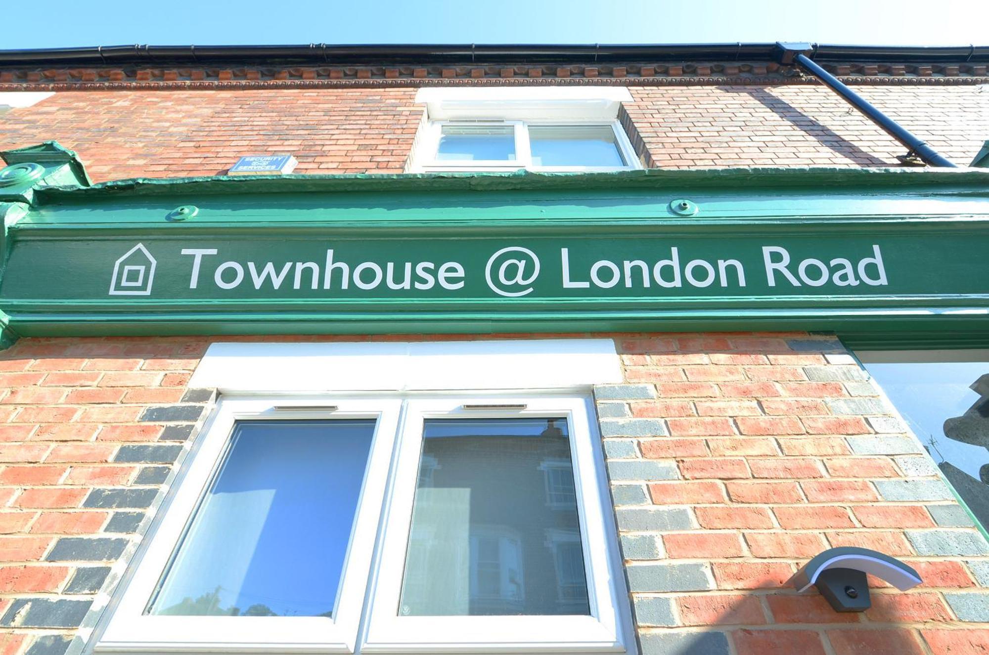 Townhouse Plus @ London Road Stoke Εξωτερικό φωτογραφία